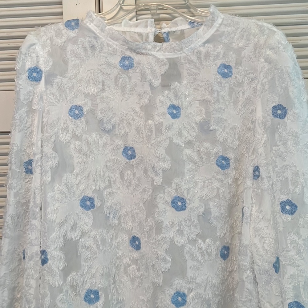 SHEIN Floral Ruffle Cuff Blouse - Picture 3 of 7